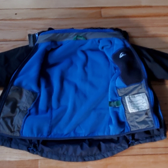 L.L Bean Kids' Fleece-Lined 3-in-1 Jacket Black/Deep Sapphire 6x/7 - Picture 7 of 10